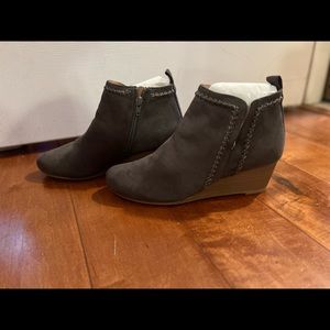 DV8 Blythe whipstitch wedge bootie! NWT! Never worn!